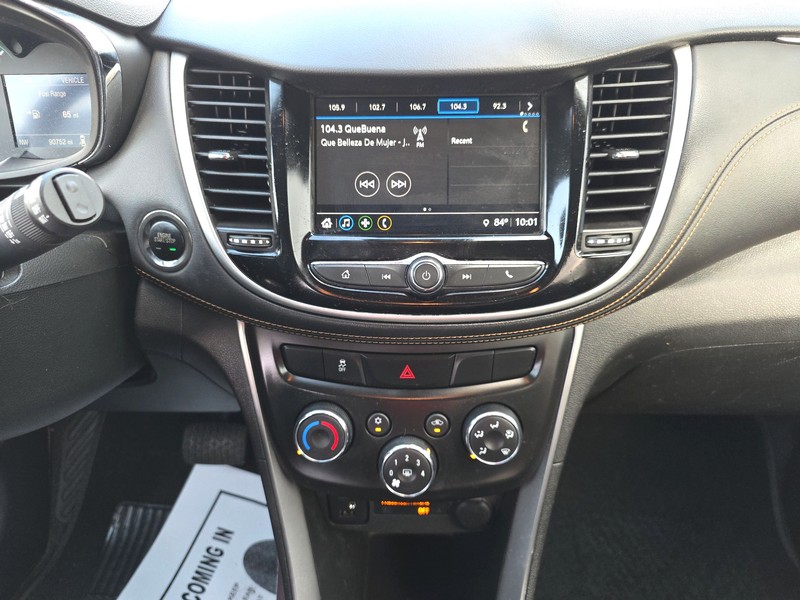 Chevrolet Trax Vehicle Full-screen Gallery Image 12