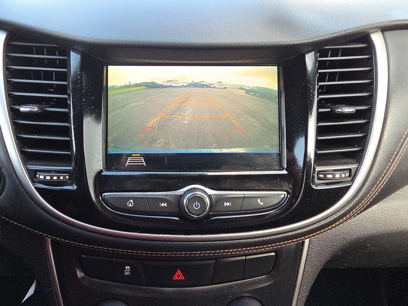 Chevrolet Trax Vehicle Full-screen Gallery Image 17