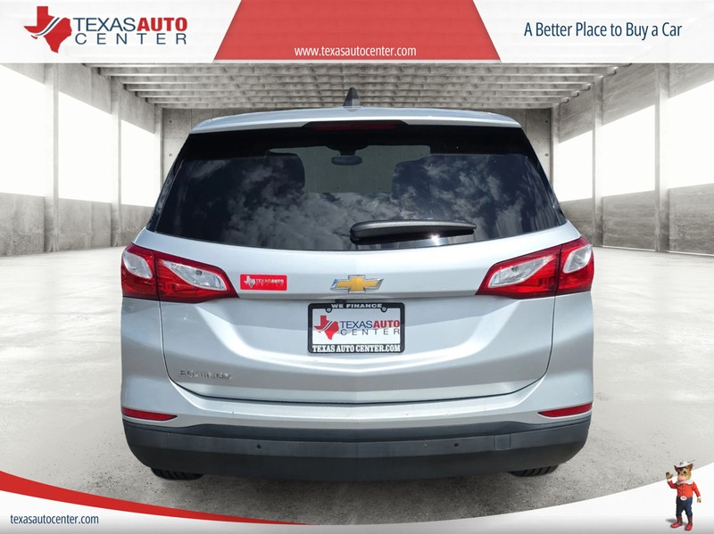 Chevrolet Equinox Vehicle Full-screen Gallery Image 6