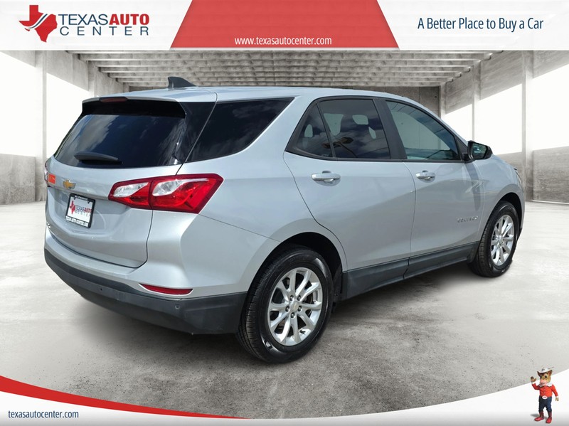 Chevrolet Equinox Vehicle Full-screen Gallery Image 7