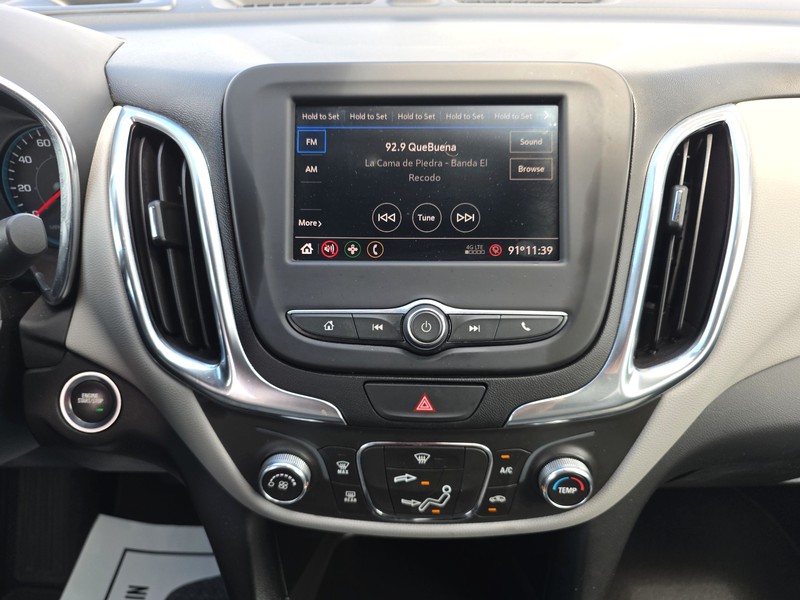 Chevrolet Equinox Vehicle Full-screen Gallery Image 12
