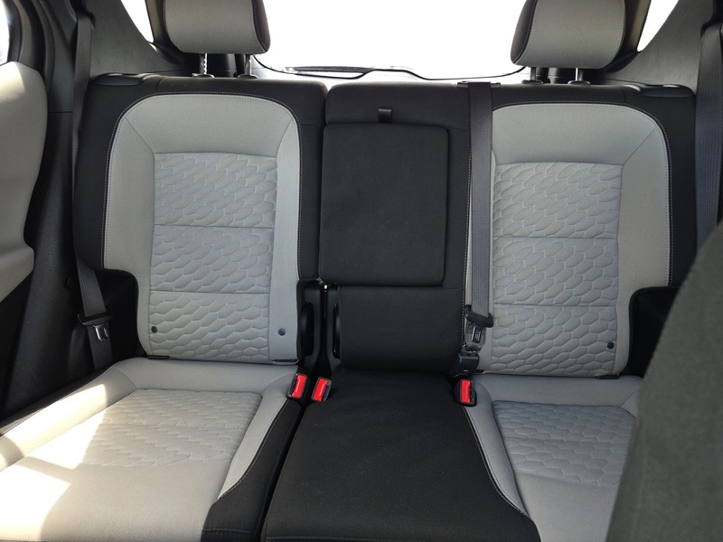 Chevrolet Equinox Vehicle Full-screen Gallery Image 13