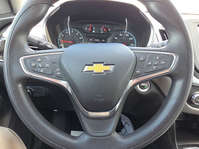 Chevrolet Equinox Vehicle Full-screen Gallery Image 14