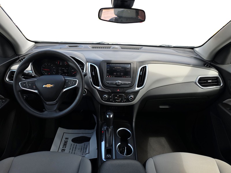 Chevrolet Equinox Vehicle Full-screen Gallery Image 16