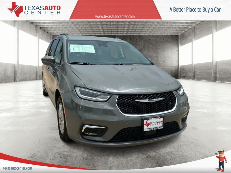 Chrysler Pacifica Vehicle Full-screen Gallery Image 01