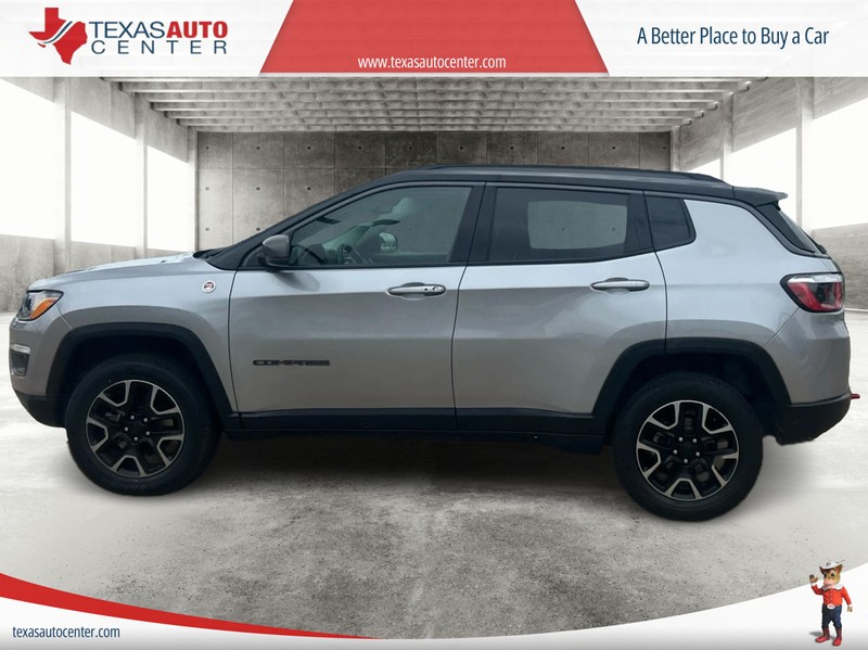 Jeep Compass Vehicle Full-screen Gallery Image 05