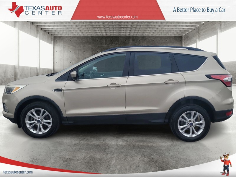 Ford Escape Vehicle Full-screen Gallery Image 05