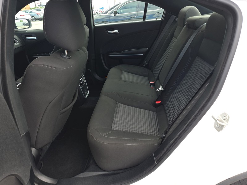 Dodge Charger Vehicle Full-screen Gallery Image 10