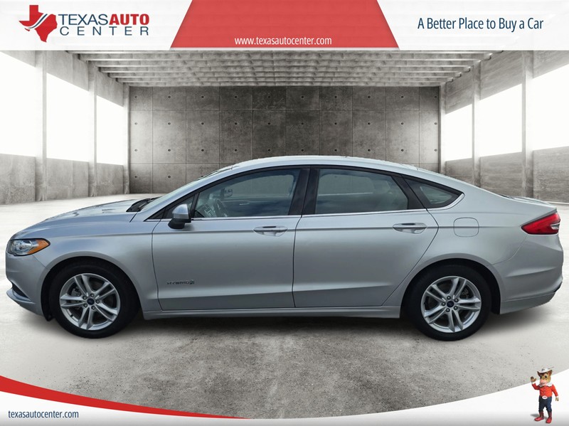 Ford Fusion Hybrid Vehicle Full-screen Gallery Image 05