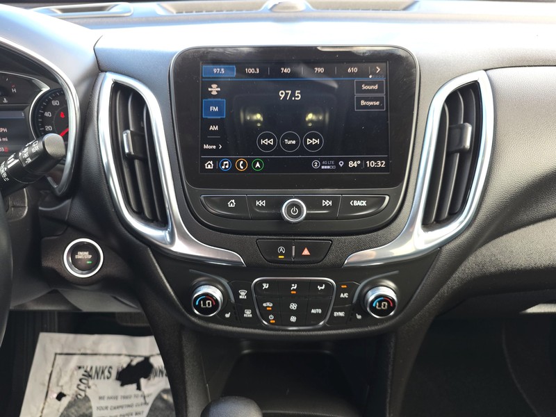 Chevrolet Equinox Vehicle Full-screen Gallery Image 12
