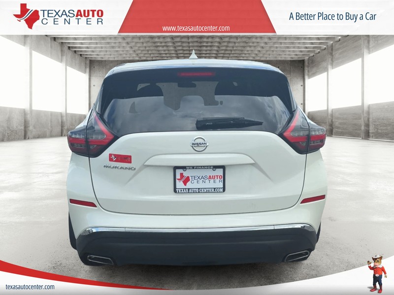 Nissan Murano Vehicle Full-screen Gallery Image 06