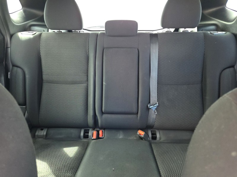 Nissan Rogue Sport Vehicle Full-screen Gallery Image 13