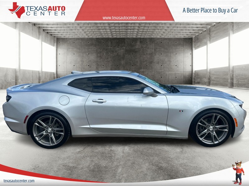Chevrolet Camaro Vehicle Full-screen Gallery Image 04