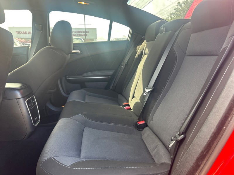 Dodge Charger Vehicle Full-screen Gallery Image 09