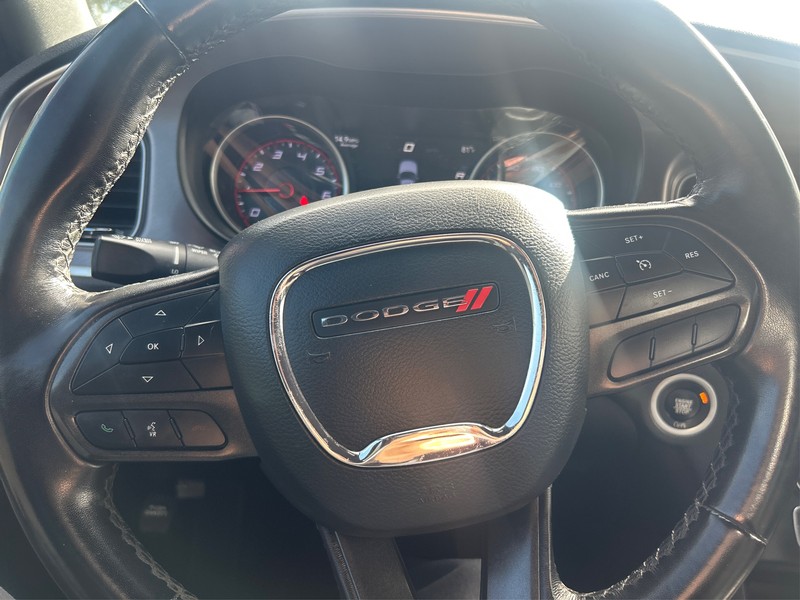 Dodge Charger Vehicle Full-screen Gallery Image 13