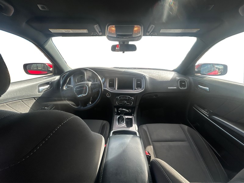 Dodge Charger Vehicle Full-screen Gallery Image 15