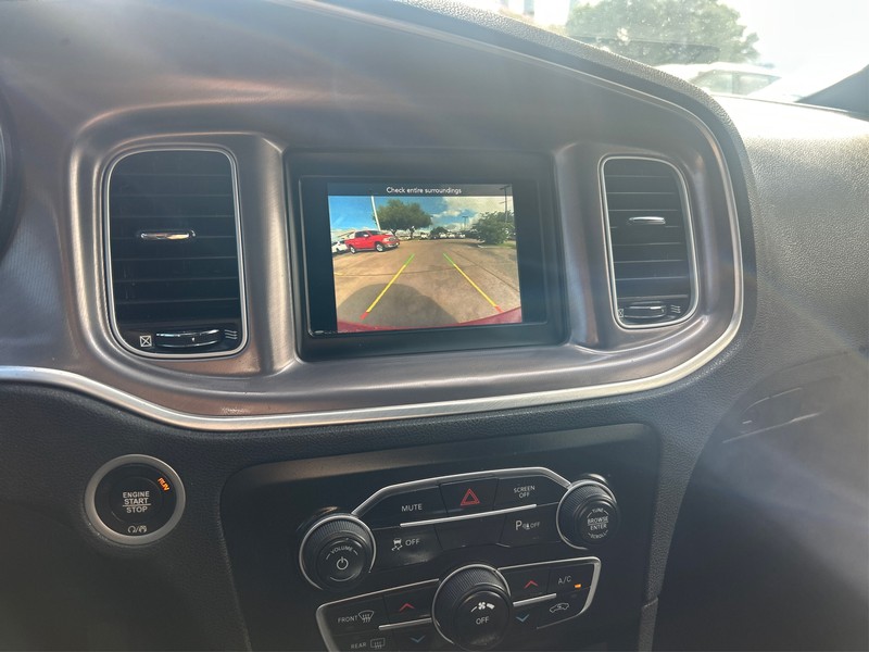 Dodge Charger Vehicle Full-screen Gallery Image 16