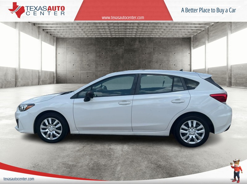 Subaru Impreza Vehicle Full-screen Gallery Image 5