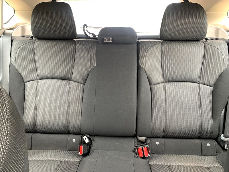 Subaru Impreza Vehicle Full-screen Gallery Image 13
