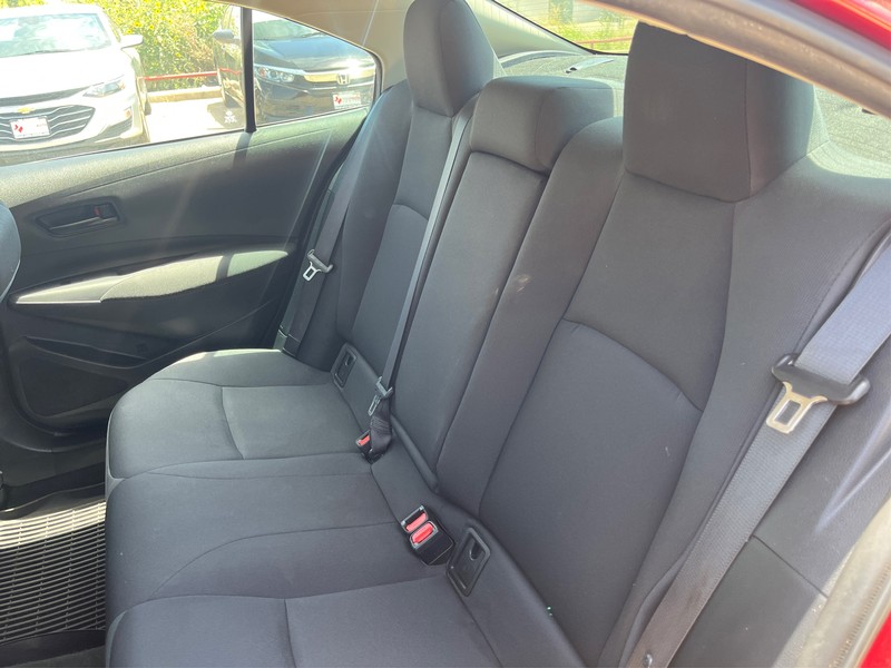 Toyota Corolla Vehicle Full-screen Gallery Image 7