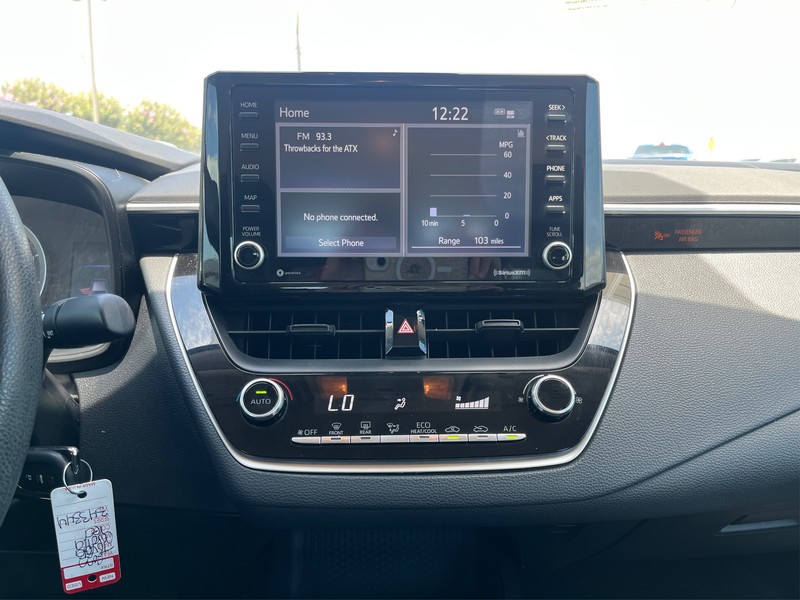 Toyota Corolla Vehicle Full-screen Gallery Image 9