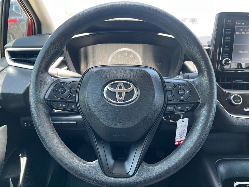 Toyota Corolla Vehicle Full-screen Gallery Image 11