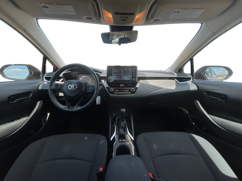 Toyota Corolla Vehicle Full-screen Gallery Image 13