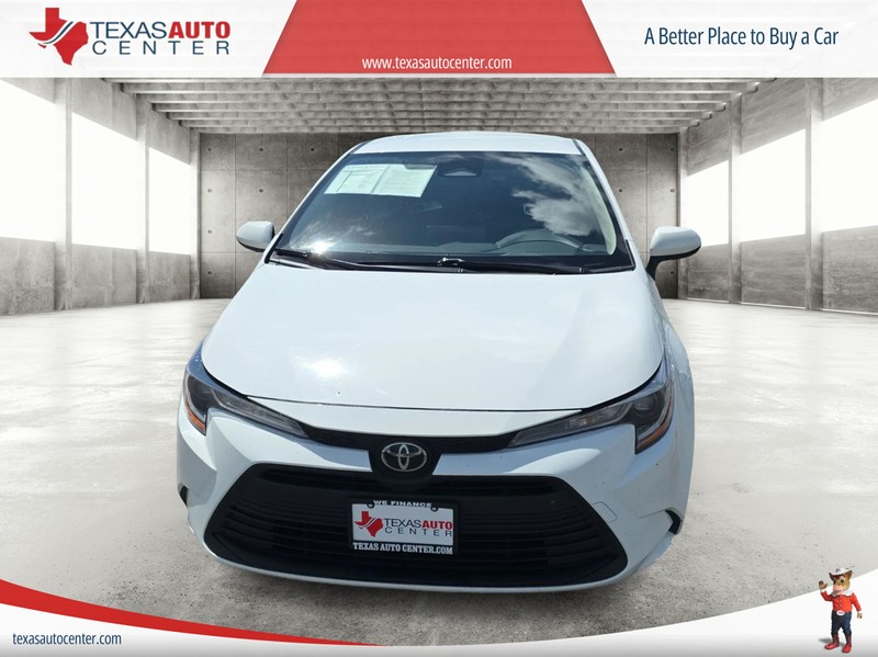 Toyota Corolla Vehicle Full-screen Gallery Image 03