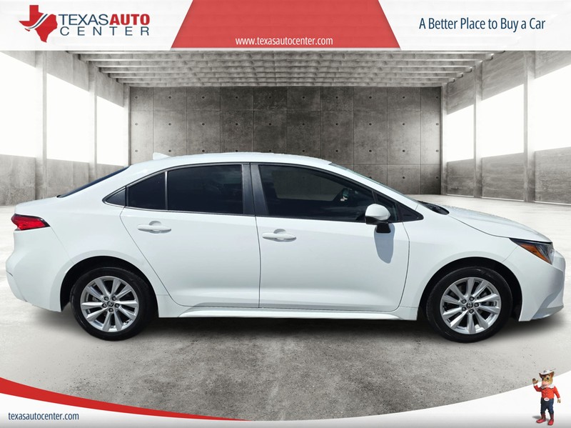 Toyota Corolla Vehicle Full-screen Gallery Image 04