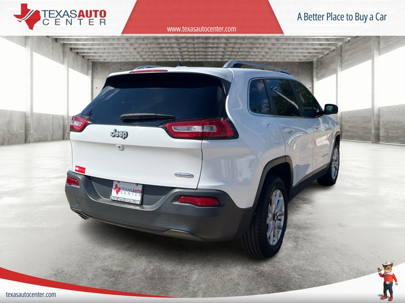 Jeep Cherokee Vehicle Full-screen Gallery Image 7