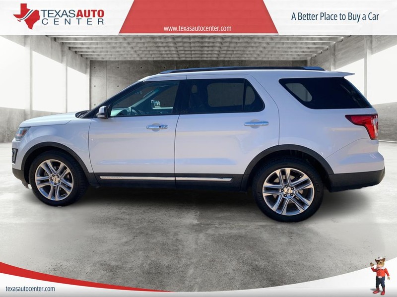 Ford Explorer Vehicle Full-screen Gallery Image 05