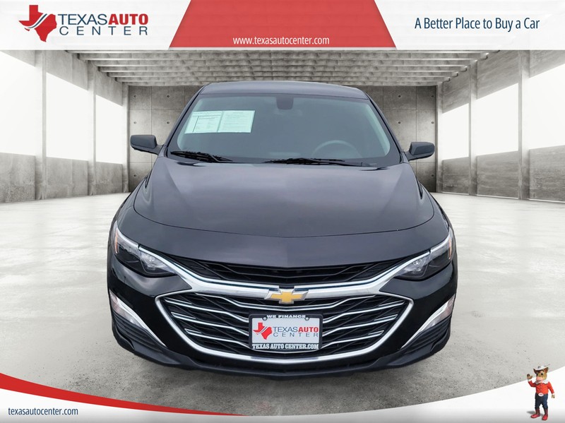 Chevrolet Malibu Vehicle Full-screen Gallery Image 03
