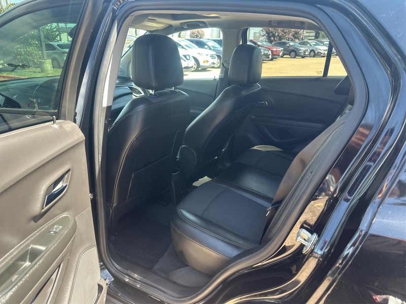 Chevrolet Trax Vehicle Full-screen Gallery Image 09