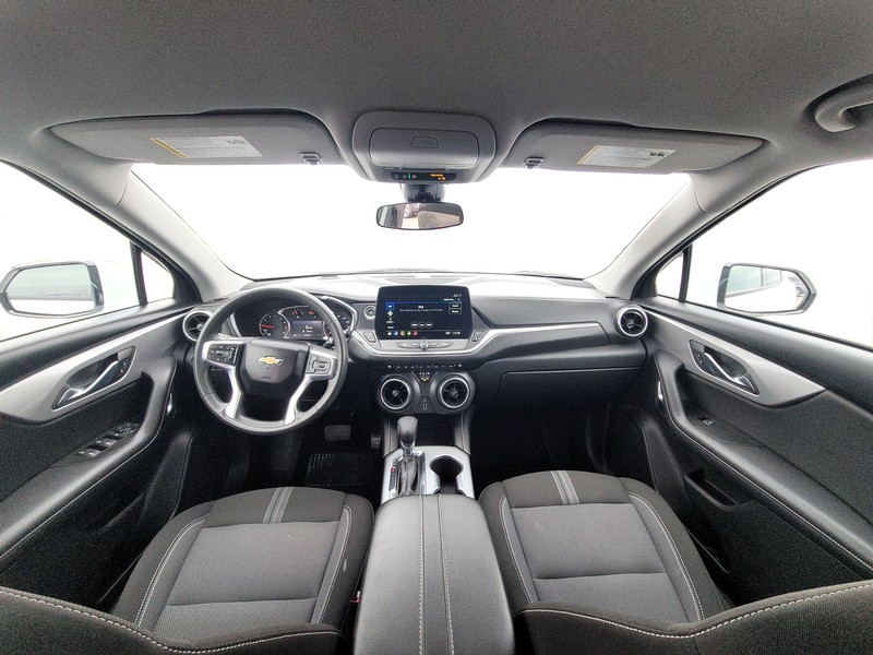 Chevrolet Blazer Vehicle Full-screen Gallery Image 15