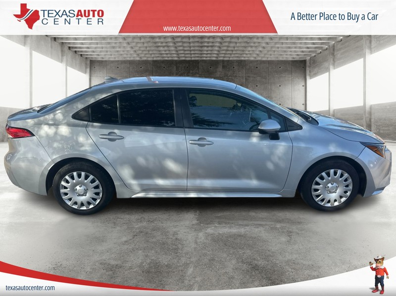 Toyota Corolla Vehicle Full-screen Gallery Image 04
