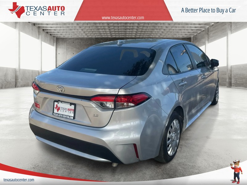 Toyota Corolla Vehicle Full-screen Gallery Image 07
