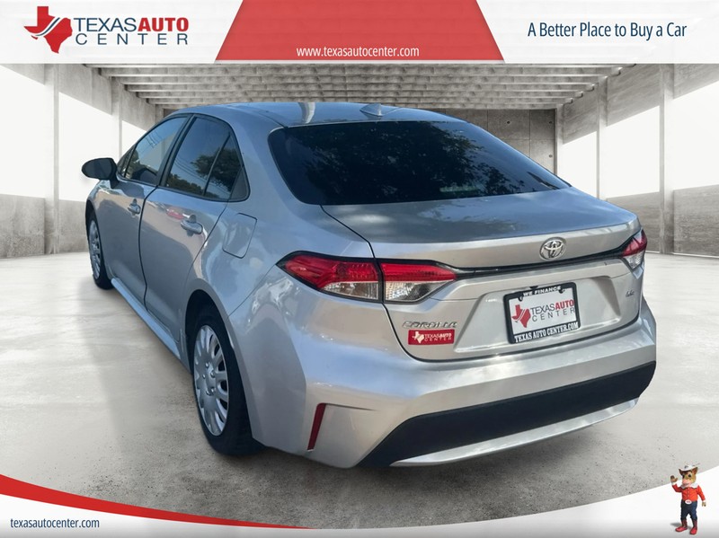 Toyota Corolla Vehicle Full-screen Gallery Image 08
