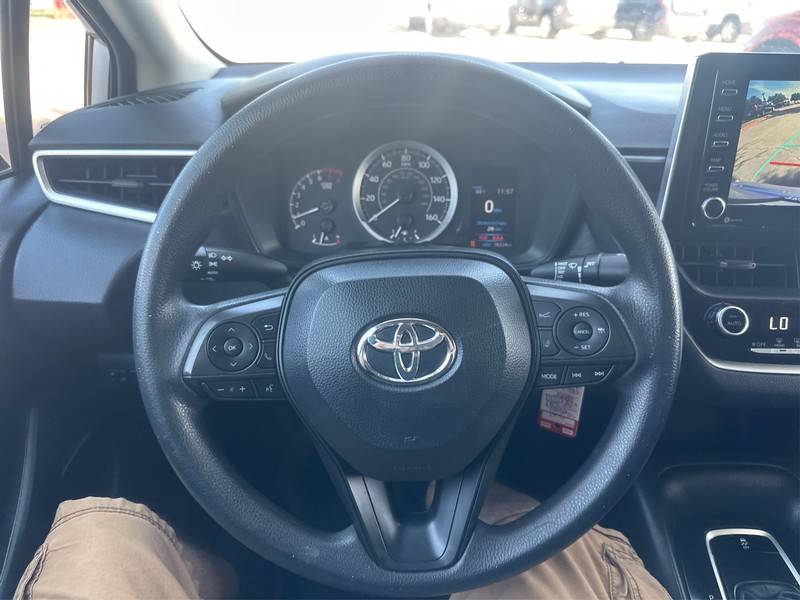 Toyota Corolla Vehicle Full-screen Gallery Image 14