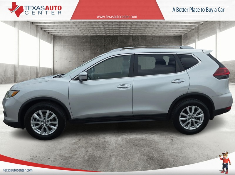 Nissan Rogue Vehicle Full-screen Gallery Image 5