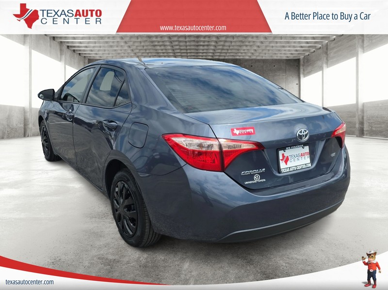Toyota Corolla Vehicle Full-screen Gallery Image 8