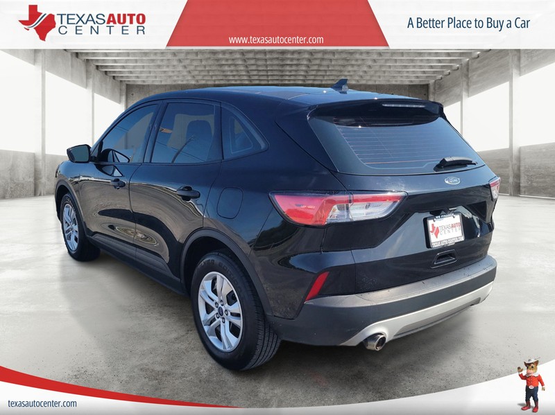 Ford Escape Vehicle Full-screen Gallery Image 08