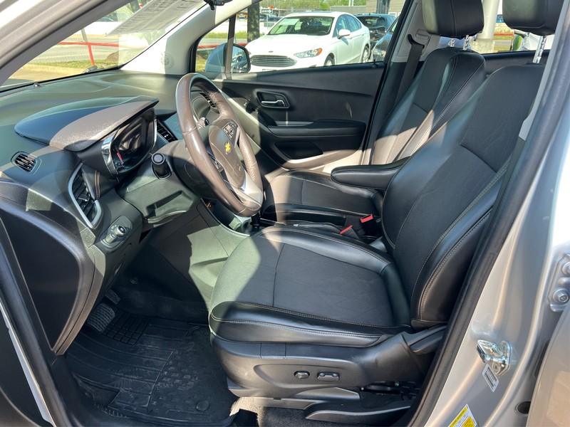 Chevrolet Trax Vehicle Full-screen Gallery Image 09