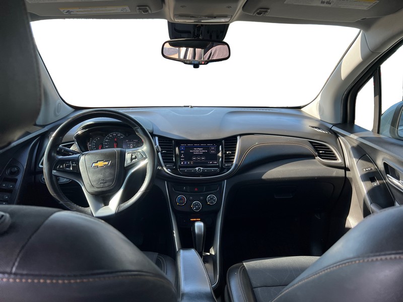 Chevrolet Trax Vehicle Full-screen Gallery Image 15