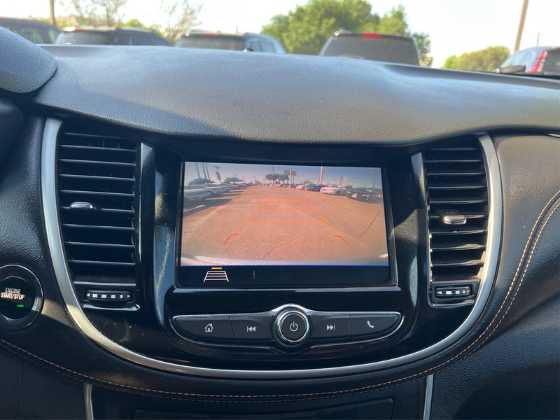 Chevrolet Trax Vehicle Full-screen Gallery Image 17