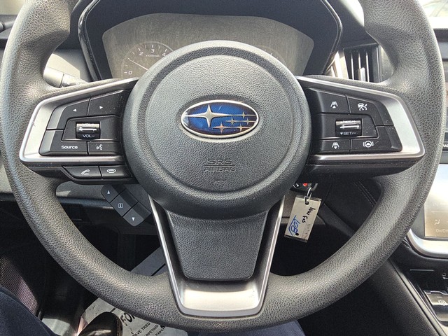 Subaru Legacy Vehicle Full-screen Gallery Image 13