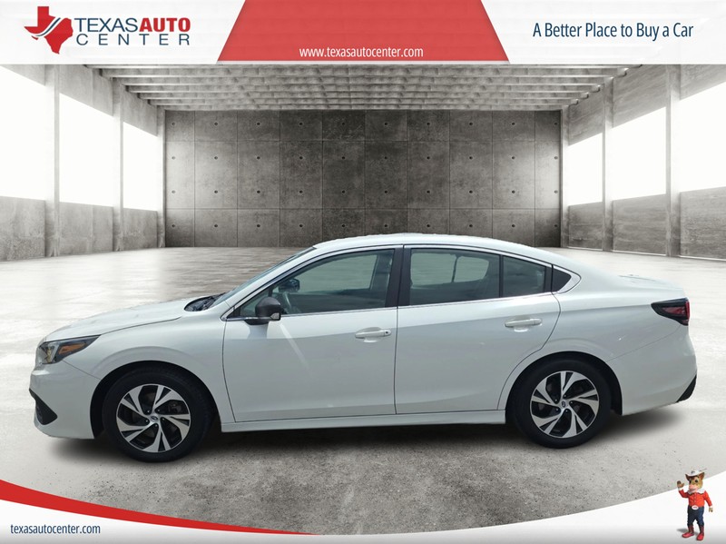Subaru Legacy Vehicle Full-screen Gallery Image 4