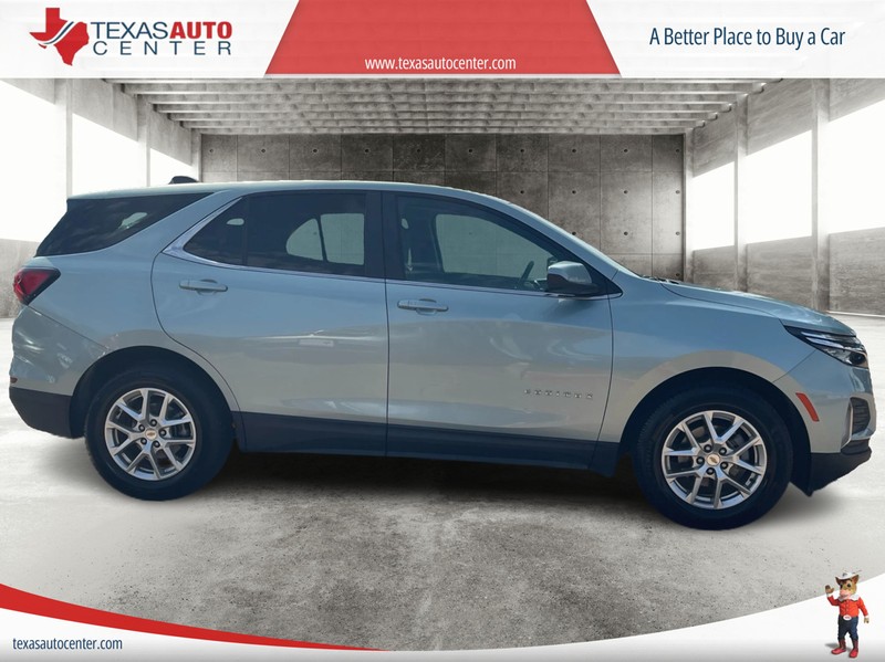 Chevrolet Equinox Vehicle Full-screen Gallery Image 3