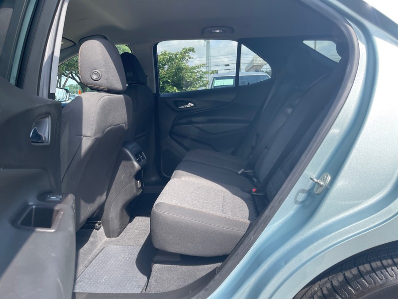 Chevrolet Equinox Vehicle Full-screen Gallery Image 7