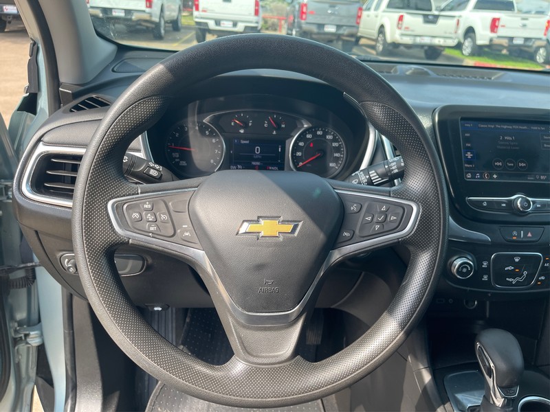 Chevrolet Equinox Vehicle Full-screen Gallery Image 11
