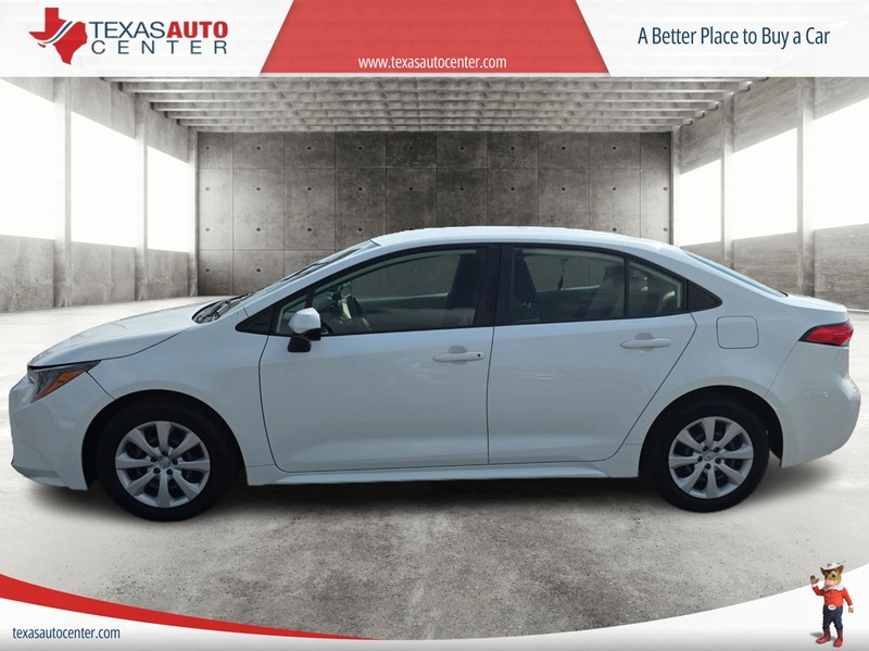 Toyota Corolla Vehicle Full-screen Gallery Image 5